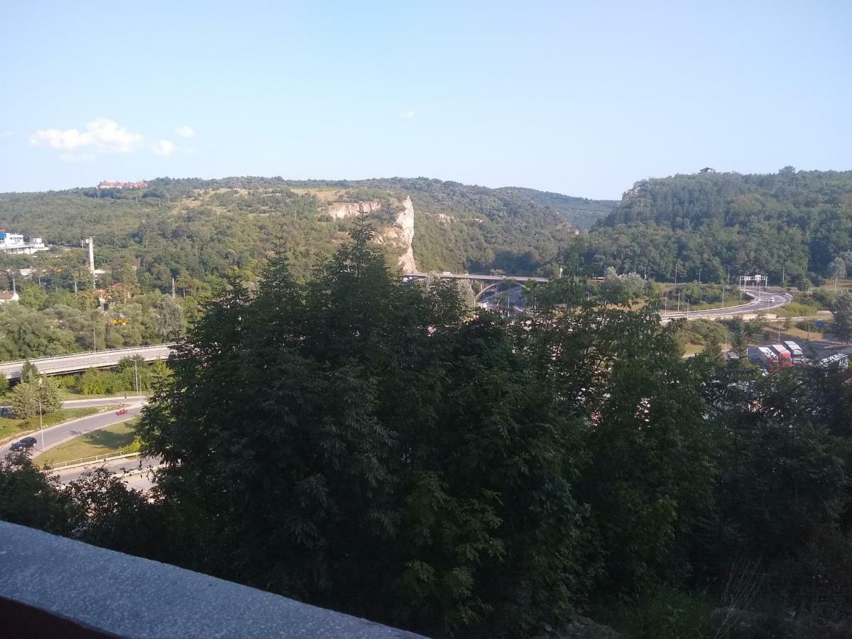 Апартамент "Скален Венец" Veliko Tărnovo Exterior foto